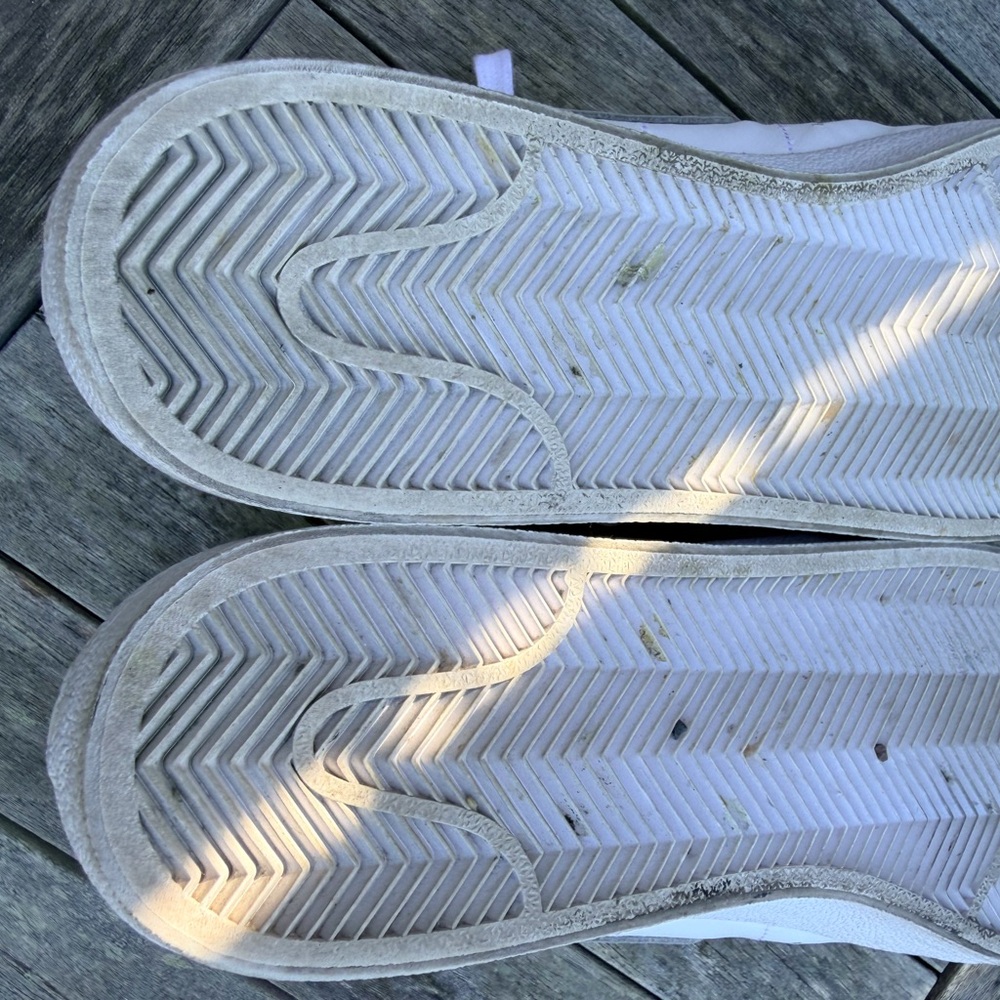 Nike Blazer Low ‘77 White and Light Gray Athletic Shoes - Picture 6 of 6